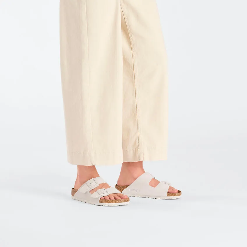 BIRKENSTOCK ARIZONA NARROW FIT IN ANTIQUE WHITE